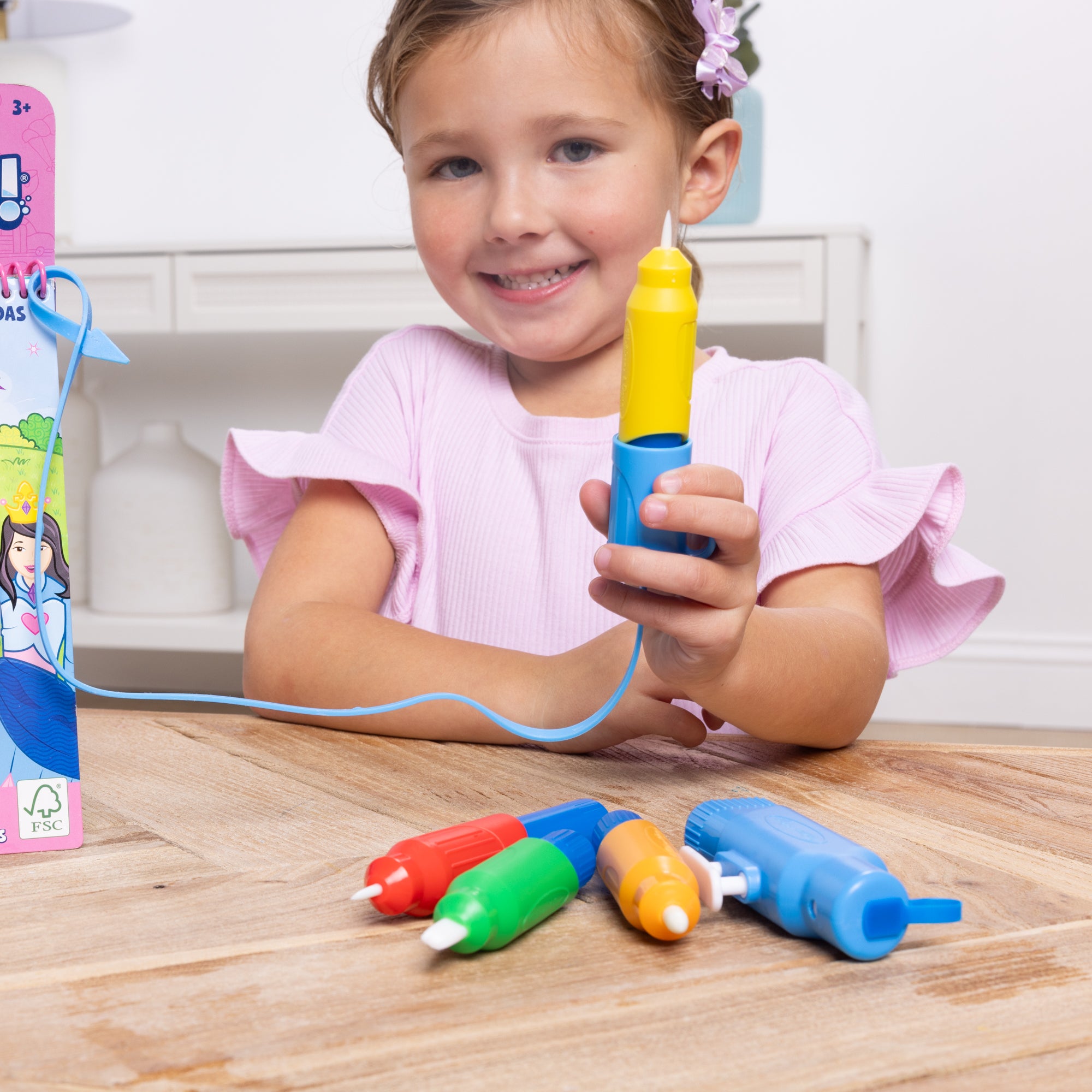 Water WOW! Pen Pack (4 Water Pens. Sprayer. Tether Cap) - Image 2