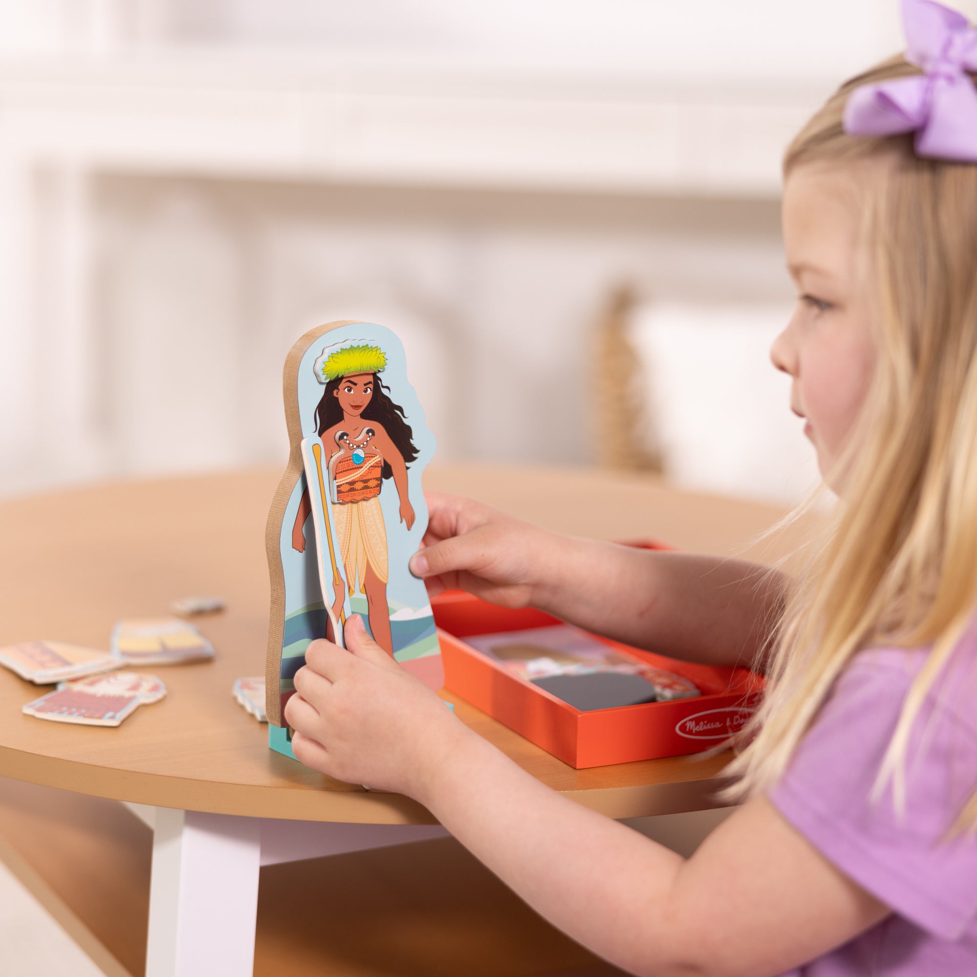 Disney Princess Moana Wooden Magnetic Dress-Up Play Set - Image 8