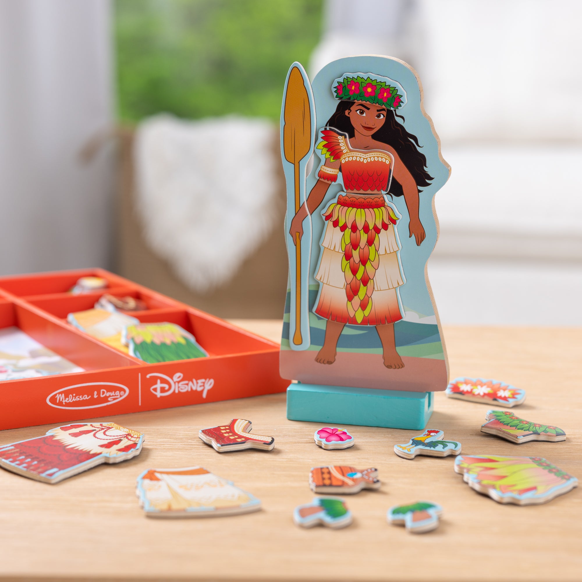 Disney Princess Moana Wooden Magnetic Dress-Up Play Set - Image 9