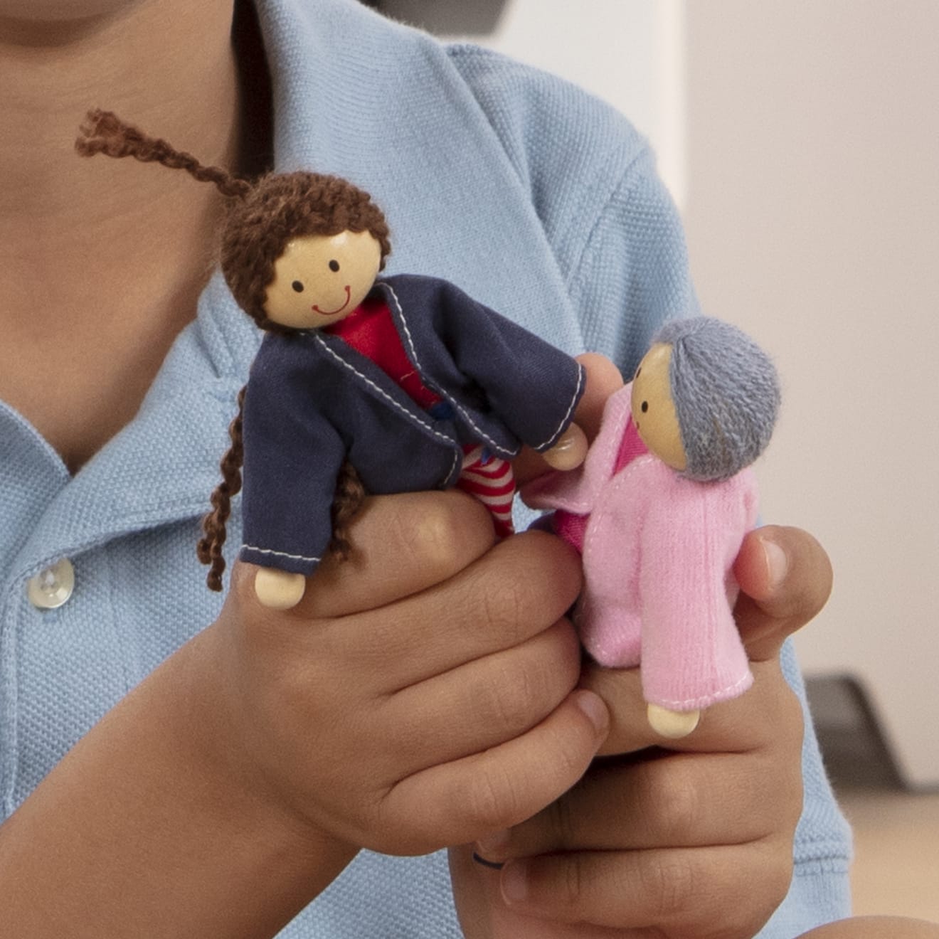 Wooden Doll Family - Image 6