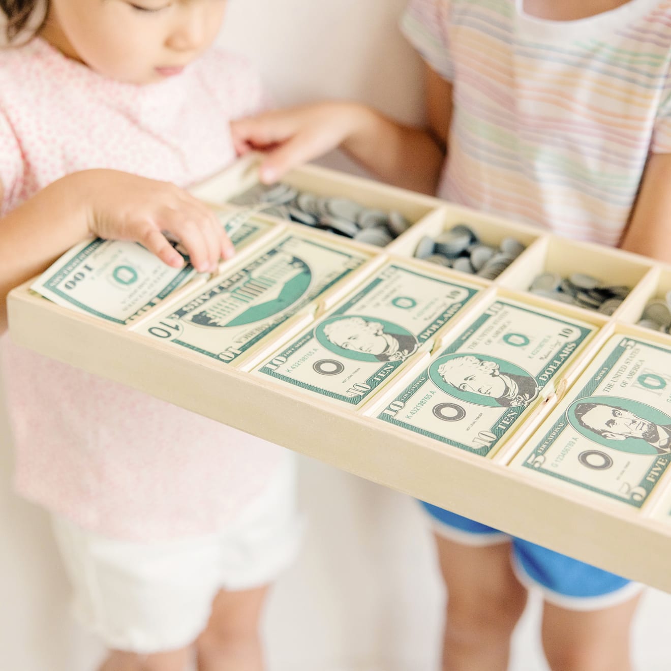 Classic Play Money Set - Image 7
