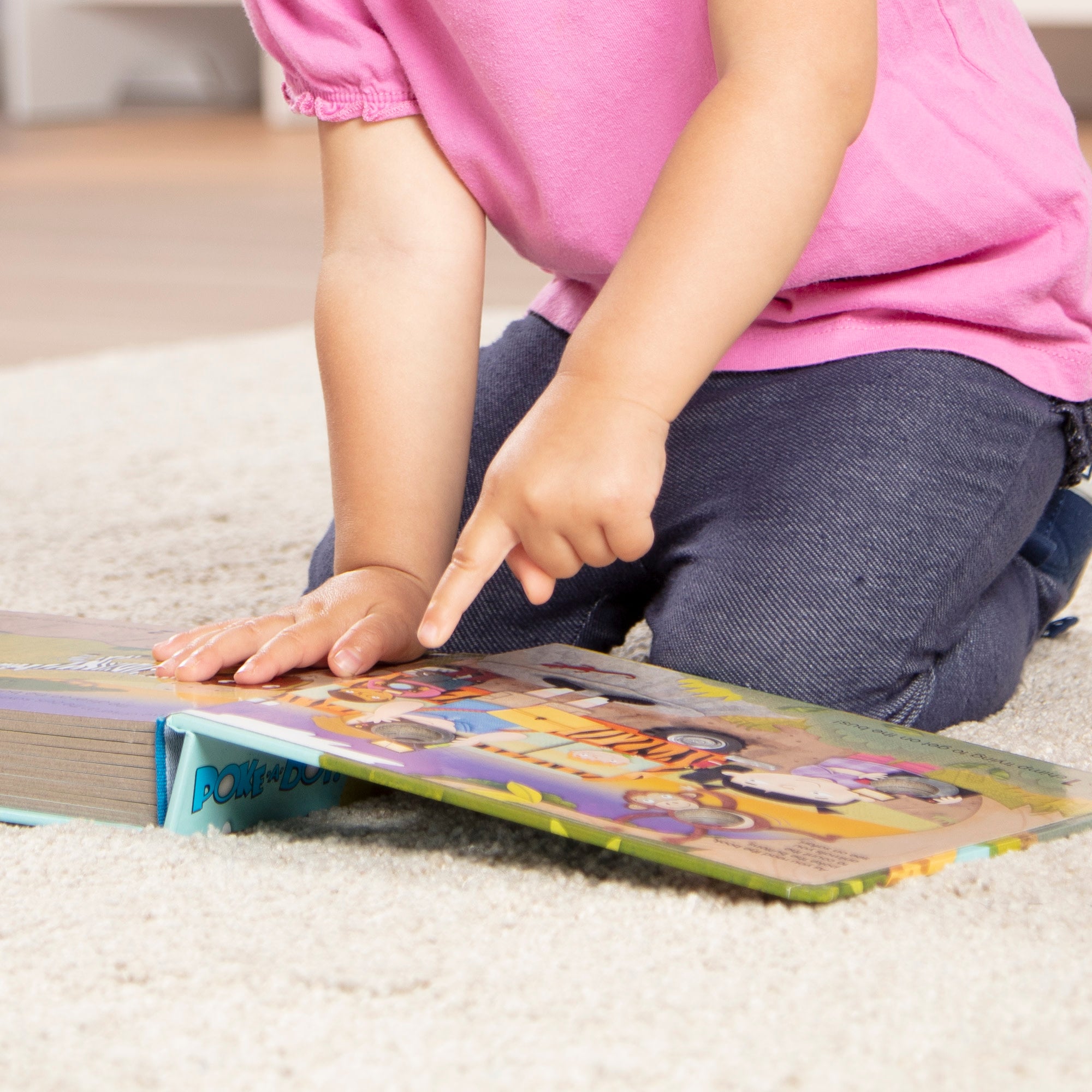 Poke-a-Dot: The Wheels on the Bus Wild Safari Board Book - Image 6